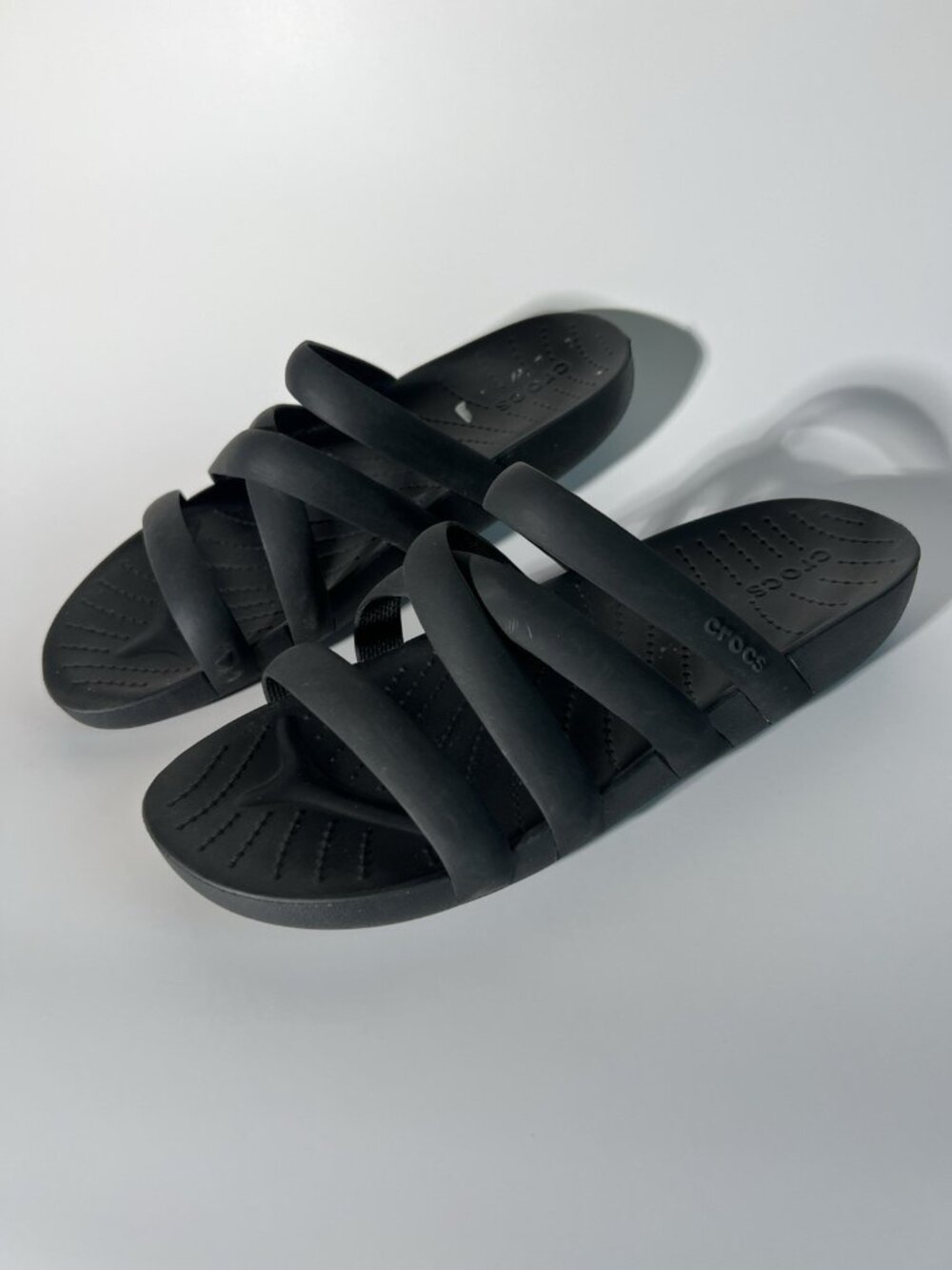 CROCS Patricia Black Sandal Flip Flop Womens Size 8 Comfy Travel Beach - Picture 2 of 16